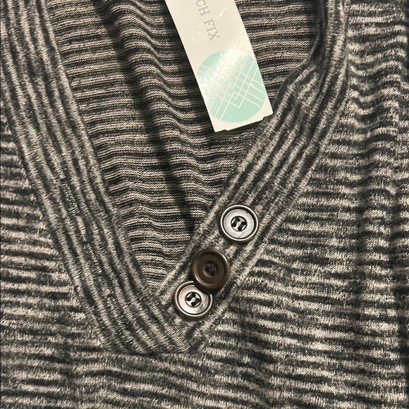 Women's Black Striped Top - Picture 5 of 6